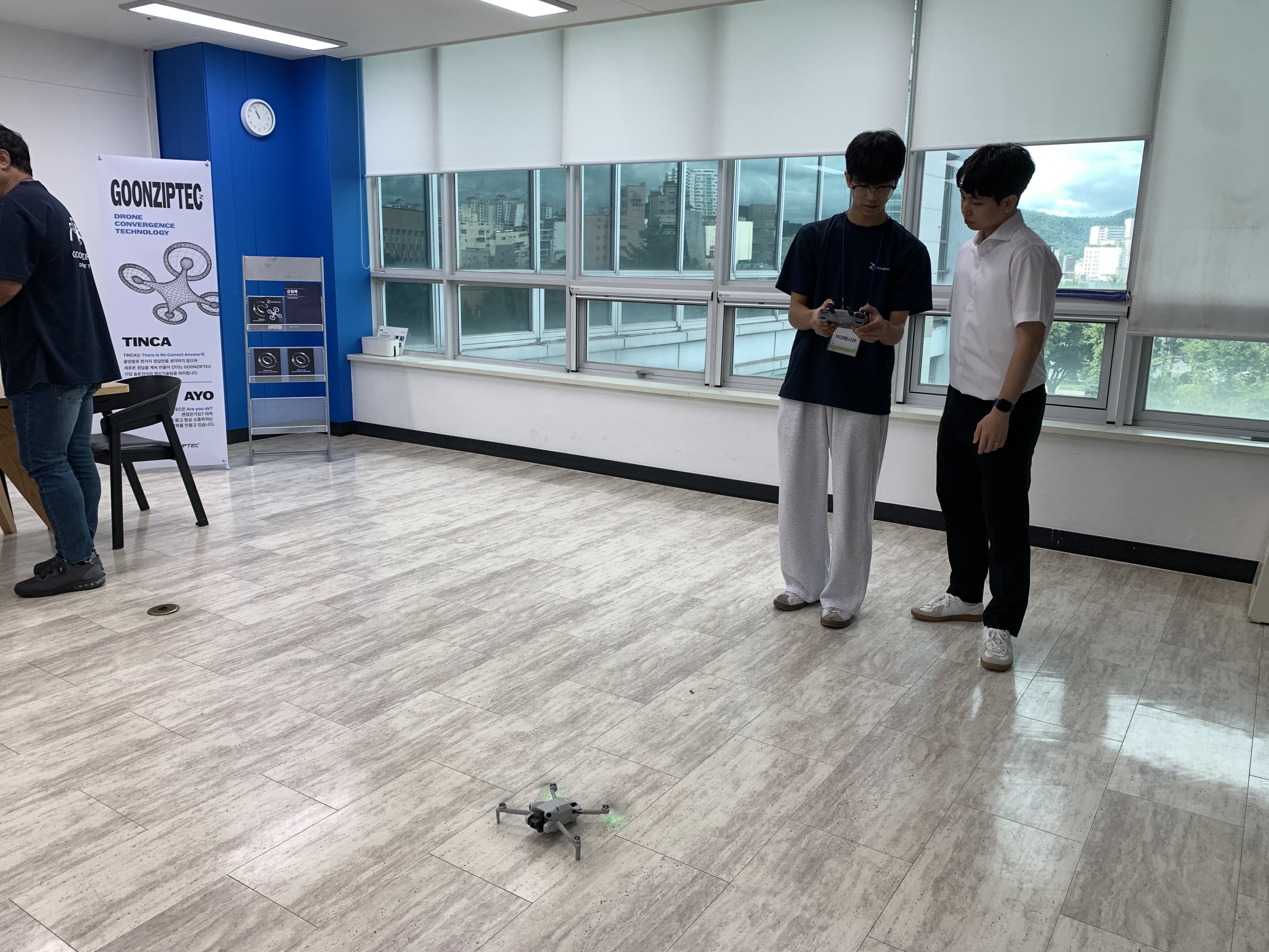 군집텍 틴카크루 드론체험부스 캠페인 